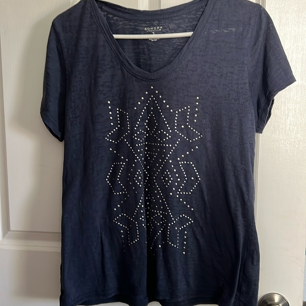 Sonoma T-shirt size large.